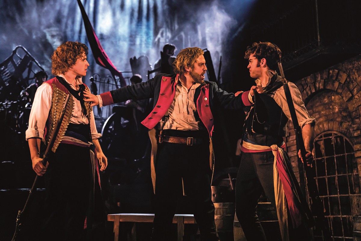 Ashley Gilmour (Enjolras), Jon Robyns (Jean Valjean), Harry Apps (Marius) © Johan Persson