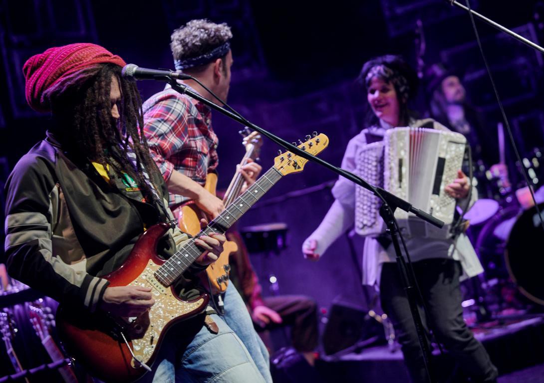 Stephan Weber (Bob Marley), Jürgen Herold (Sam Shepard), Jennifer Kornprobst (Patti Smith), Dennis Junge (Sixto Rodriguez) © LTT/Martin Sigmund