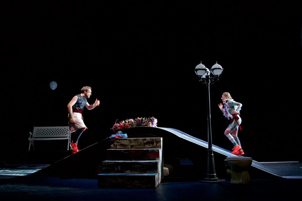 Robert Zimmermann (Bob), Caroline Wybranietz (Helena) © Martin Becker