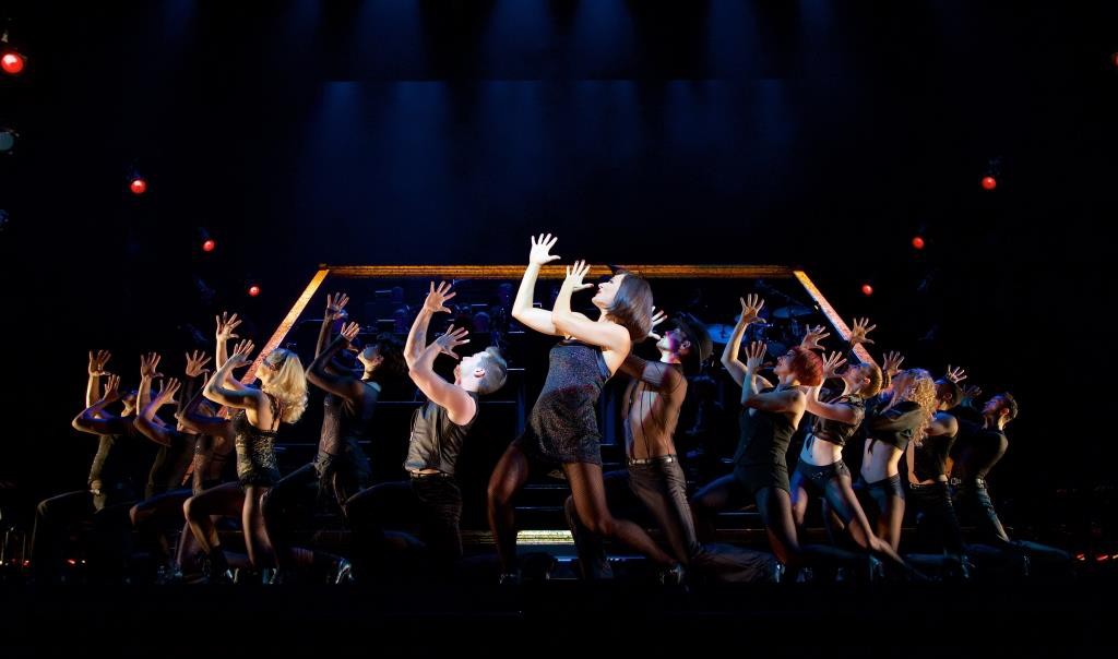 Caroline Frank (Velma Kelly) und Ensemble © eventpress / Stage