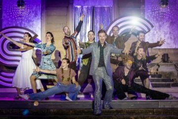 Jessica Krüger (Stephanie), Janina Moser Flo), Michelle Saget (Linda), Ben Tweesmann (Frank jr), Björn Schäffer (Bobby C), Patrick Nitschke (Tony), Stefan Gregor Schmitz (Monty), Lénárd Kókai (Double J.), Susanna Mucha (Annette), Davide Venier (Joey) © Robert Jentzsch