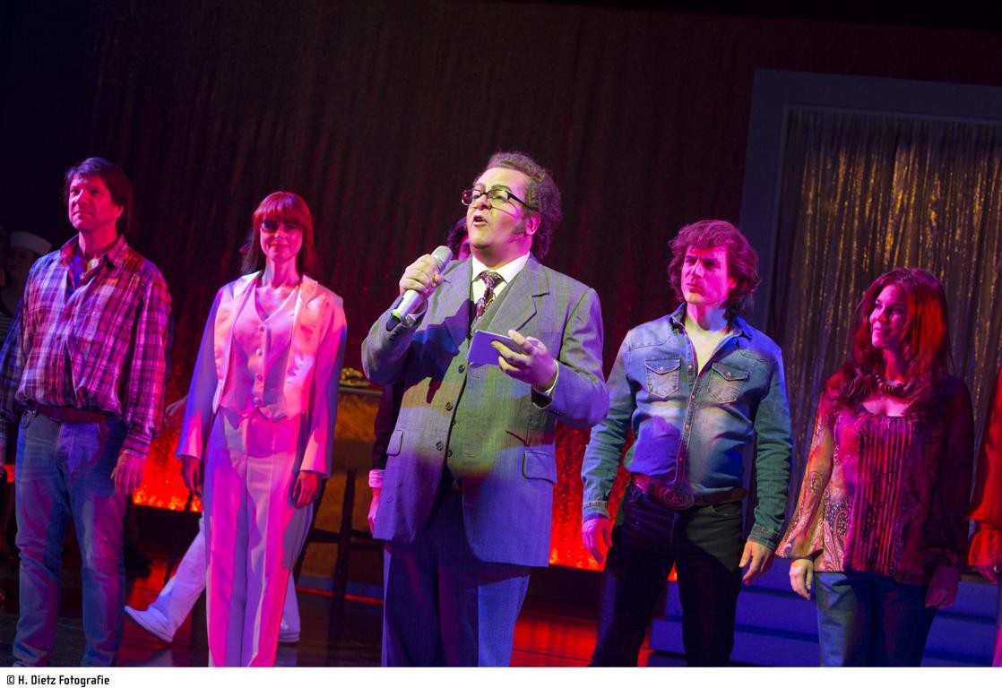 Reinhard May (Dominique Bals), Katja Ebstein (Julia Leinweber), Dieter Thomas Heck (Leif Scheele), Peter Maffay (Jörn Bregenzer), Nina (Kerstin Maus) © H. Dietz Fotografie, Hof