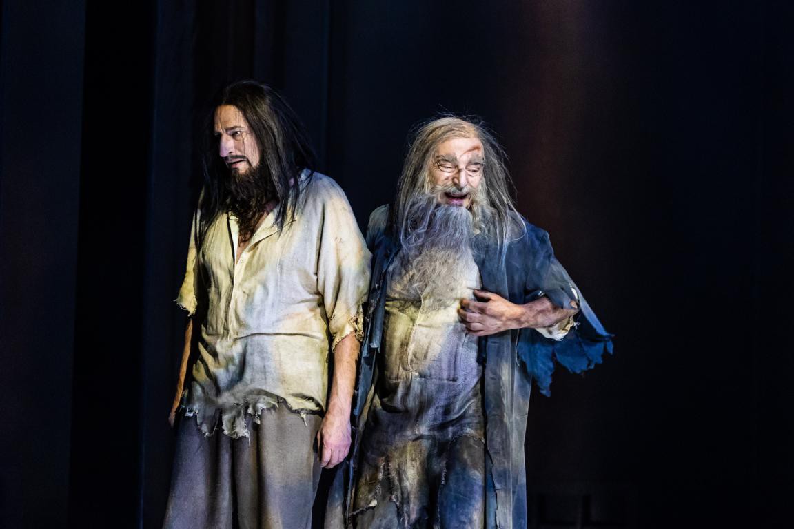 Marc Clear (Edmond Dantès), Cush Jung (Abbé Faria) © Christina Iberl