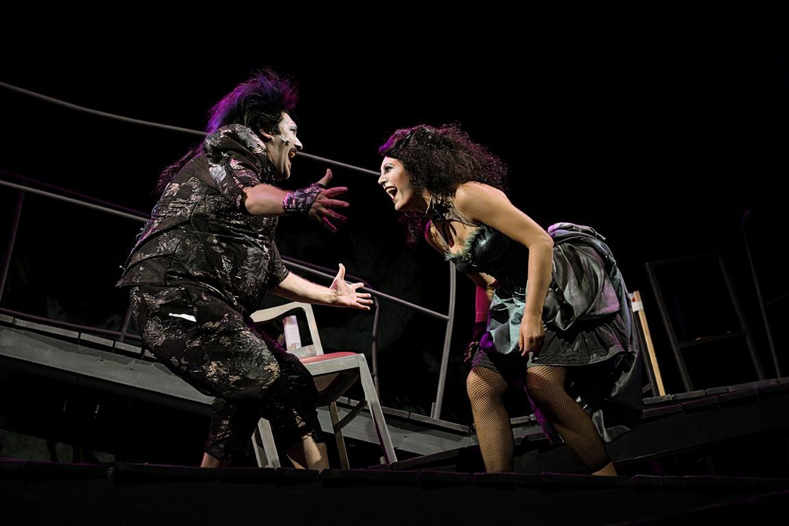 Derrick Ballard (Sweeney Todd), Verena Tönjes (Mrs. Lovett) © Andreas Etter