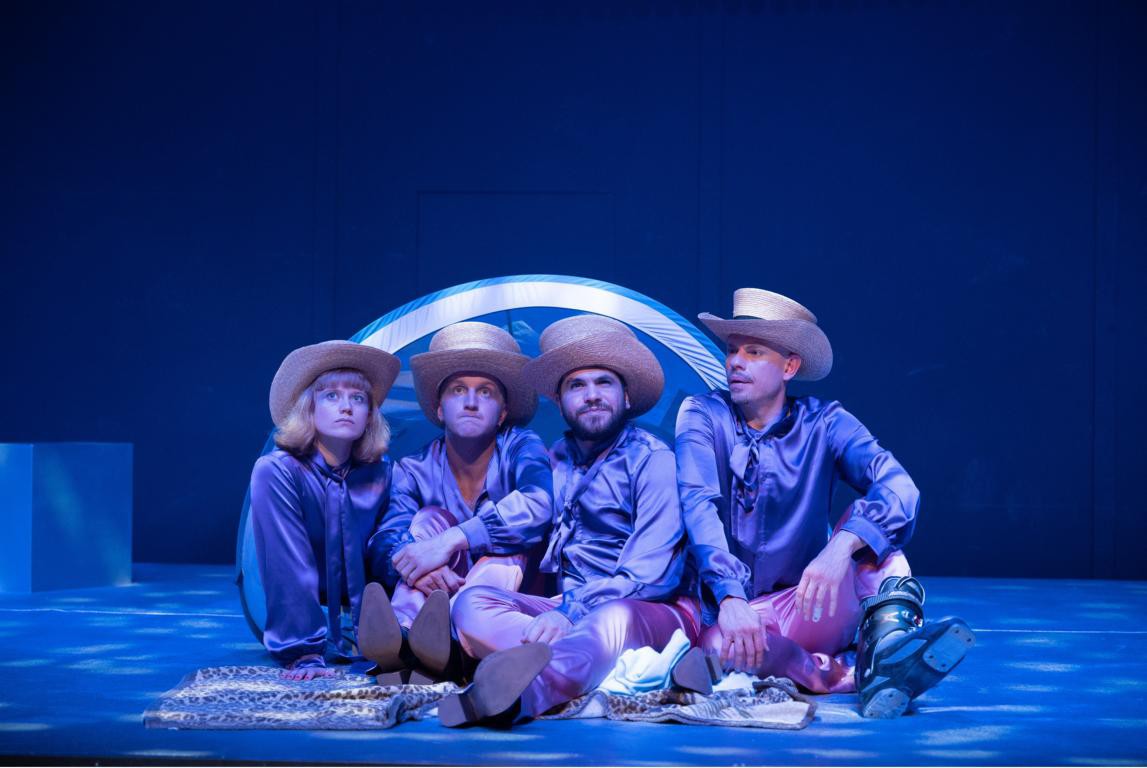 Camille Dombrowsky, Elias Krischke, Noah Baraa Meskina, Peer Oscar Musinowski © Björn Klein