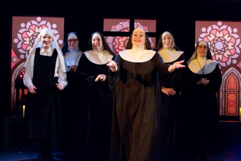 Ensemble "Sister Act" © Martin Mazur