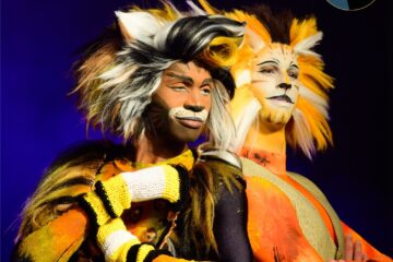 Rum Tum Tugger und Skimbleshanks © Dominic Pehl